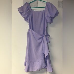 Purple sleeve dress with tie. Worn once. XS